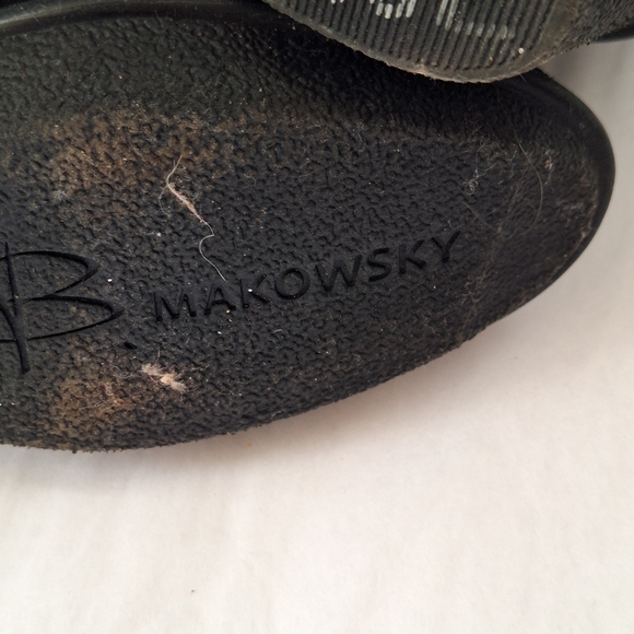 B Makowsky Nellie Black Suede Oxford Wedge Booties 7.5 - Picture 5 of 11